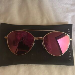 Quay Australia Dragon Fly Rose Gold Aviator fascia pink Sunglasses